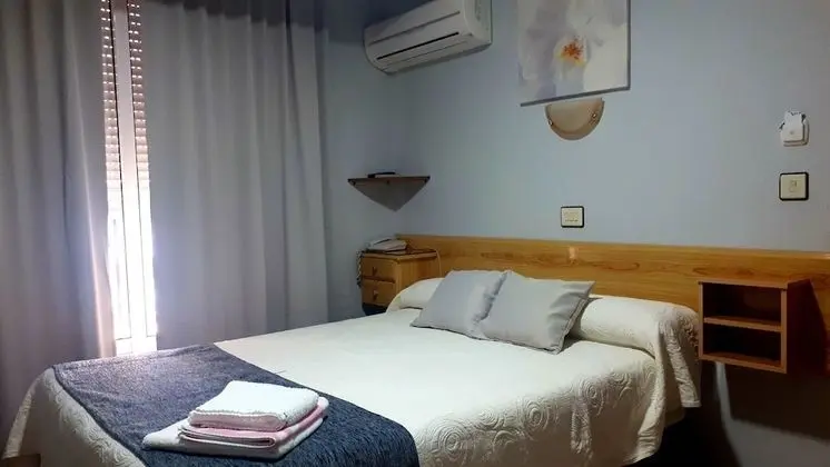Economy Tek Büyük Yataklı Oda