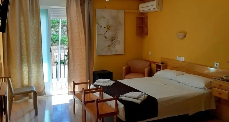 Tek Büyük Yataklı Oda, Teras, Deniz Manzaralı