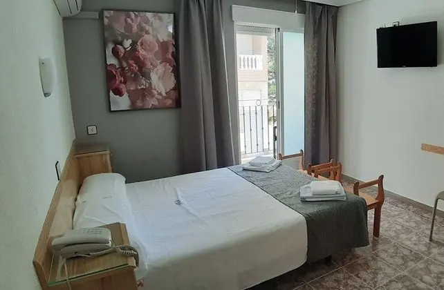 Tek Büyük Yataklı Oda, Teras, Deniz Manzaralı