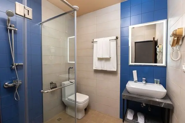 Standard Tek Büyük Yataklı Oda