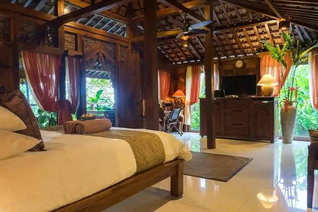 Two Bedroom  Deluxe Suite with Rainforest View