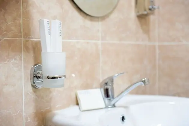 Comfort Tek Büyük Yataklı Oda
