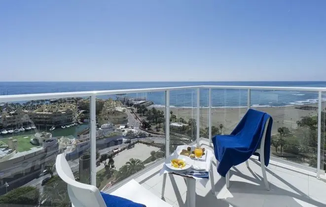 Deluxe Tek Büyük Yataklı Oda, Teras, Deniz Manzaralı