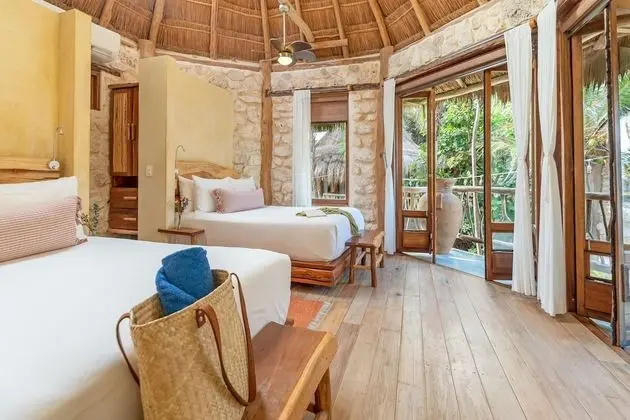 Deluxe Süit, Balkon, Kısmi Deniz Manzarası