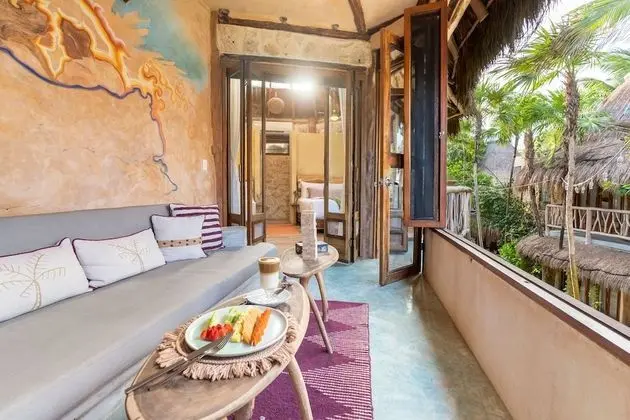 Deluxe Süit, Balkon, Kısmi Deniz Manzarası