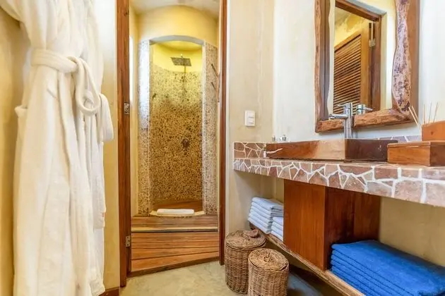Deluxe Süit, Balkon, Kısmi Deniz Manzarası