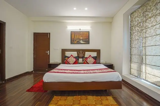 Grand Villa