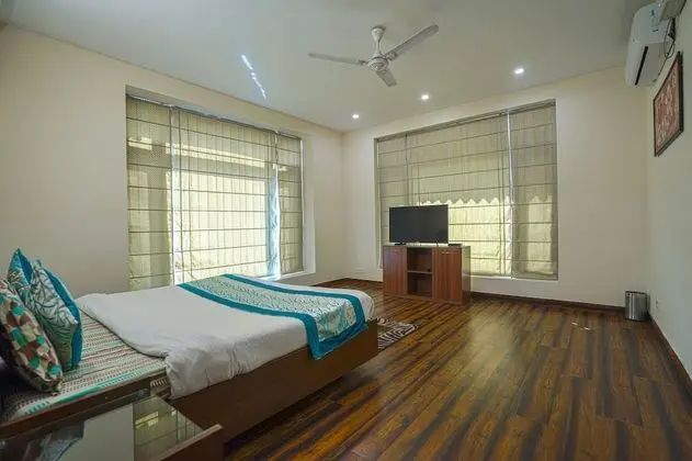 Grand Villa