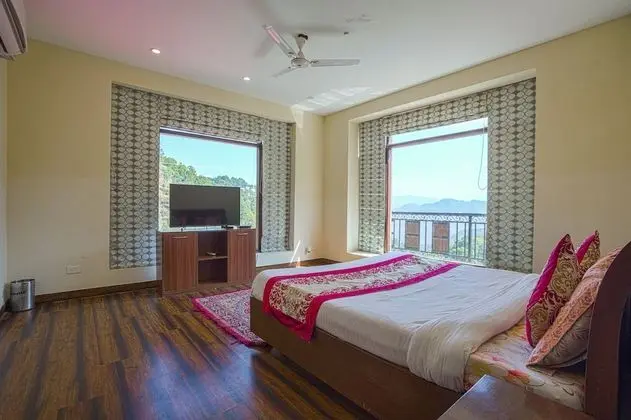 Grand Villa