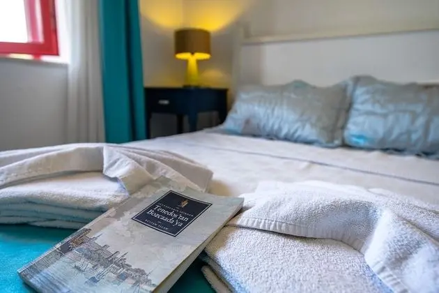 Comfort Room, City View