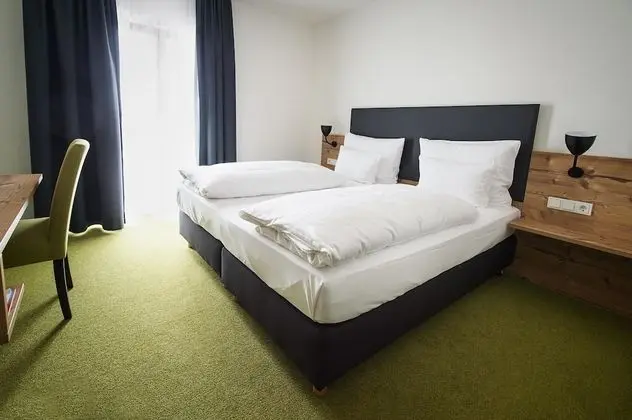 Comfort Tek Büyük Yataklı Oda (3)