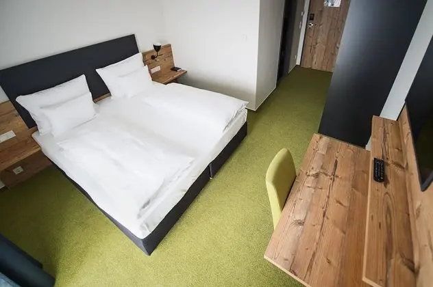 Comfort Tek Büyük Yataklı Oda (3)