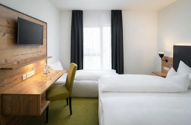 Comfort Tek Büyük Yataklı Oda (3)