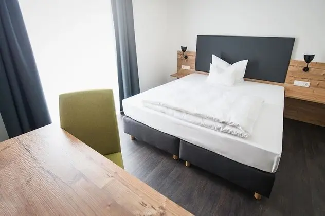 Comfort Tek Büyük Yataklı Oda (Plus)