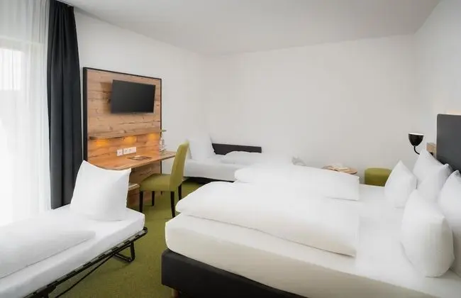 Comfort Tek Büyük Yataklı Oda (Plus)