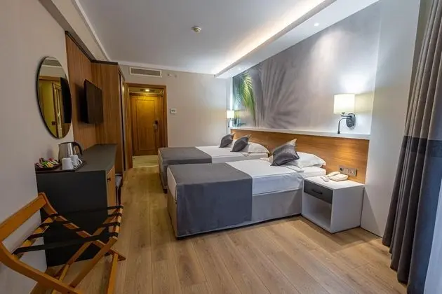 https://images.etstur.com/files/images/hotelImages/TR/50660/l/Alba-Resort-Hotel-Oda-355478.jpg