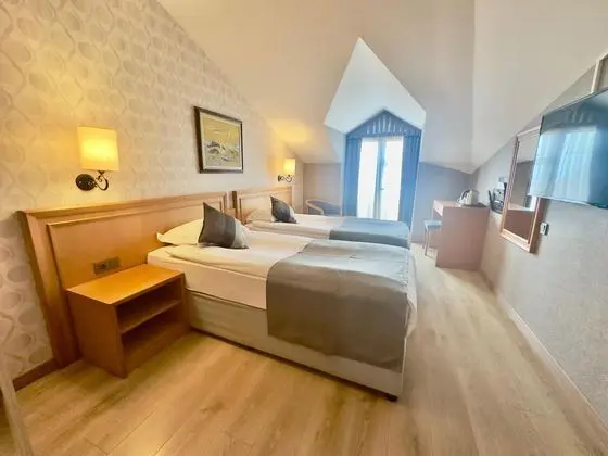 https://images.etstur.com/imgproxy/resize/2560x1440/files/images/hotelImages/etsrooms/1194/Alba_Resort_Hotel_20260302101854_2.jpeg