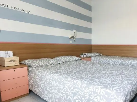 Standard Üç Kişilik Oda