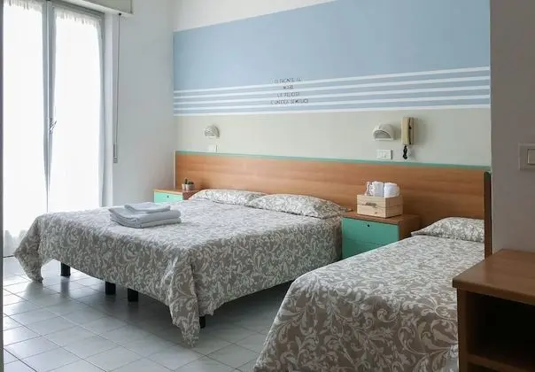 Standard Üç Kişilik Oda