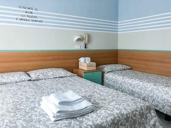 Standard Üç Kişilik Oda