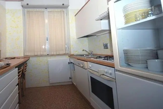 Apart Daire, 4 Yatak Odası (E-9)