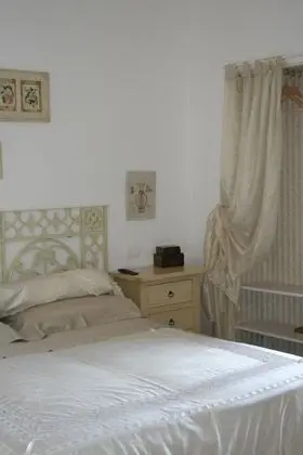 Standard Tek Büyük veya İki Ayrı Yataklı Oda, Zemin Kat