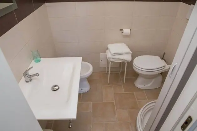 Standard Tek Büyük veya İki Ayrı Yataklı Oda, Zemin Kat