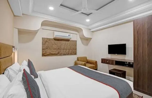 Deluxe Tek Büyük Yataklı Oda