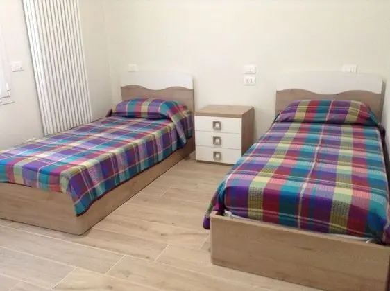 Apart Daire, 2 Yatak Odası, Veranda, Bahçeli