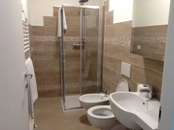 Apart Daire, 2 Yatak Odası, Veranda, Bahçeli