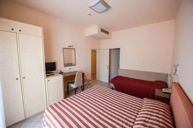 Superior Üç Kişilik Oda, Balkon