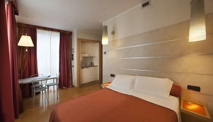 Stüdyo, Küçük Mutfak