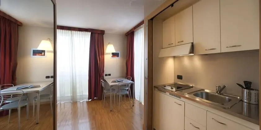 Stüdyo, Küçük Mutfak