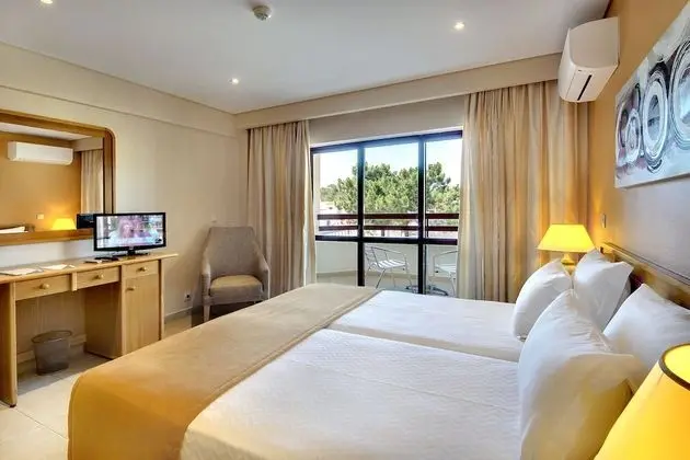 Studio (2 adults)