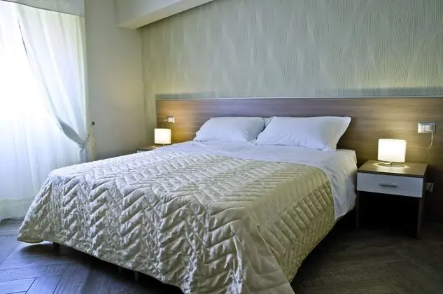 Standard Büyük Yataklı Tek Kişilik Oda