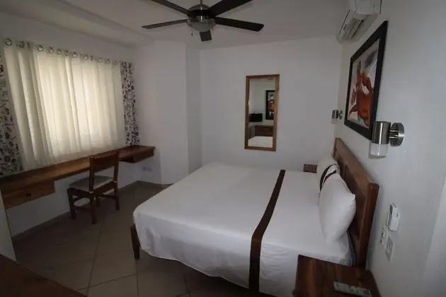 Apart Daire, 1 En Büyük (King) Boy Yatak, Kısmi Deniz Manzaralı