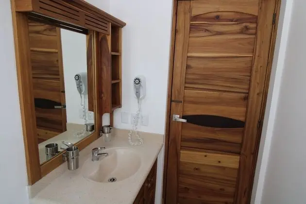 Apart Daire, 1 En Büyük (King) Boy Yatak, Kısmi Deniz Manzaralı