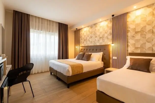 Deluxe Üç Kişilik Oda