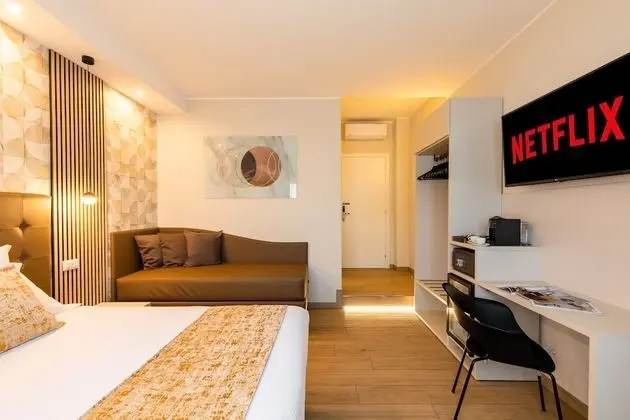 Deluxe Üç Kişilik Oda