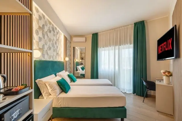 Superior Tek Büyük veya İki Ayrı Yataklı Oda