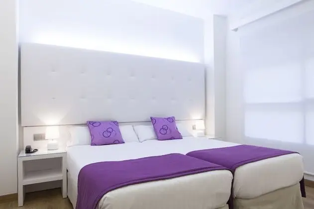 Oda, 1 Çift Kişilik veya 2 Tek Kişilik Yatak