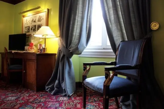 Deluxe Tek Büyük Yataklı Oda