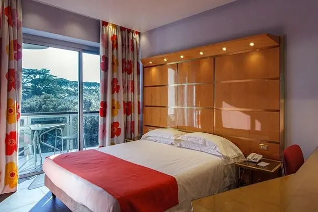 Camera Superior con letto matrimoniale o 2 letti singoli con Moquette o Pavimento