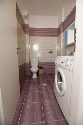 Apart Daire, 1 Büyük (Queen) Boy Yatak ve Çekyat