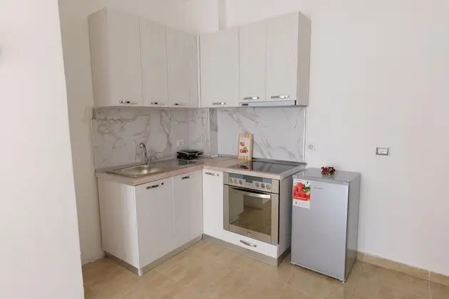 Apart Daire, 1 Büyük (Queen) Boy Yatak ve Çekyat