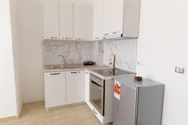 Apart Daire, 1 Büyük (Queen) Boy Yatak ve Çekyat