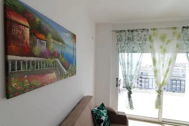 Apart Daire, 1 Büyük (Queen) Boy Yatak ve Çekyat