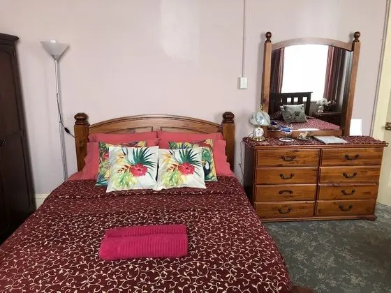 Standard Oda, Sigara İçilmez (Triple Private Bathroom)