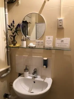 Standard Süit, 1 Yatak Odası, Sigara İçilmez, Ortak Banyo (Double Room 3)