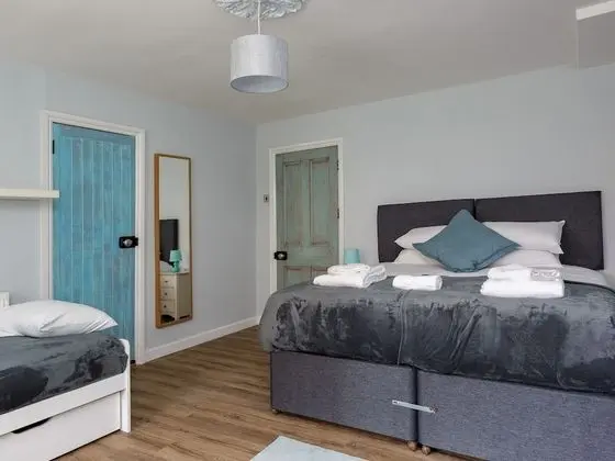Luxury Apart Daire, Sıcak Su Havuzu, Bahçe Manzaralı (Stopover Albany Garden)